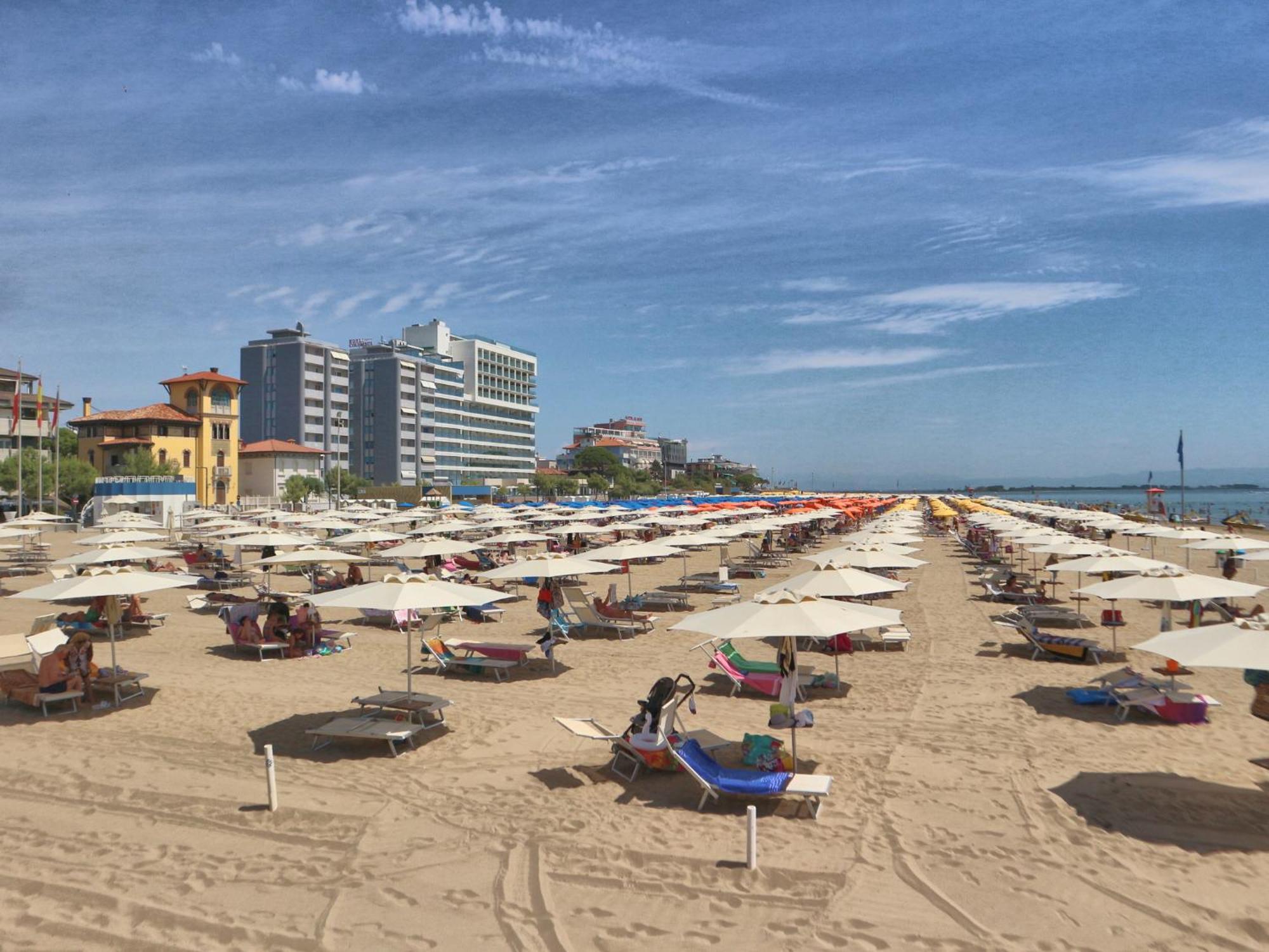 Elena Apartment Lignano Sabbiadoro Ngoại thất bức ảnh
