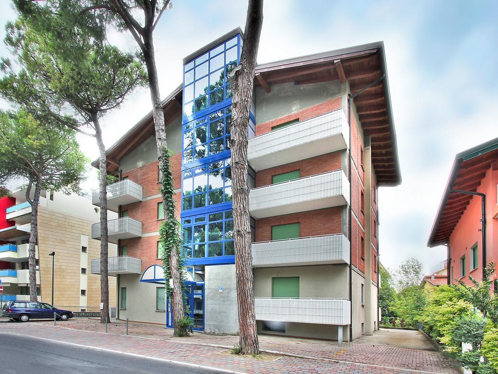 Elena Apartment Lignano Sabbiadoro Ngoại thất bức ảnh